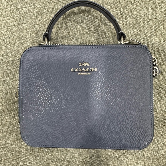 Coach Box X-Body - Picture 2 of 8